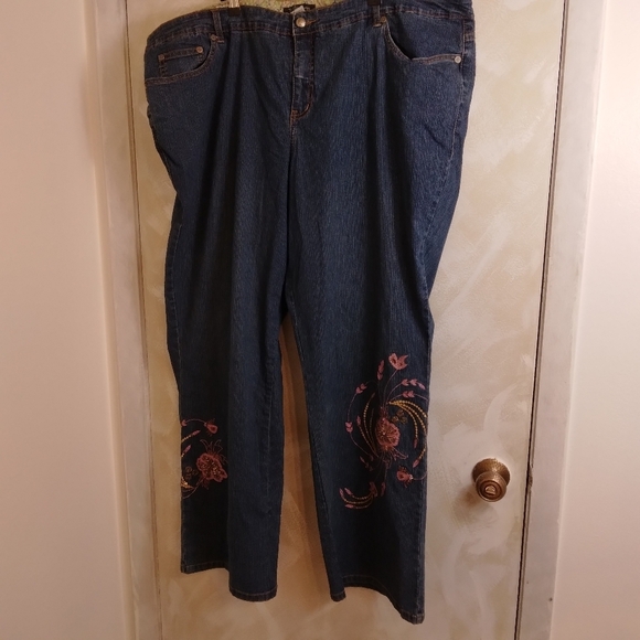 Embroidered Jeans Size 24 By Two Girls Dancing sequins beads floral CUTE! - Picture 4 of 9